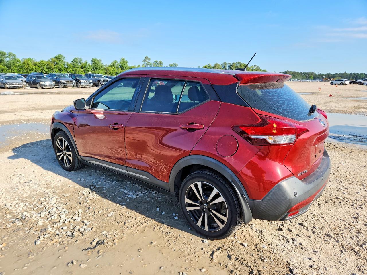 2020 Nissan Kicks Sr - Фото 2