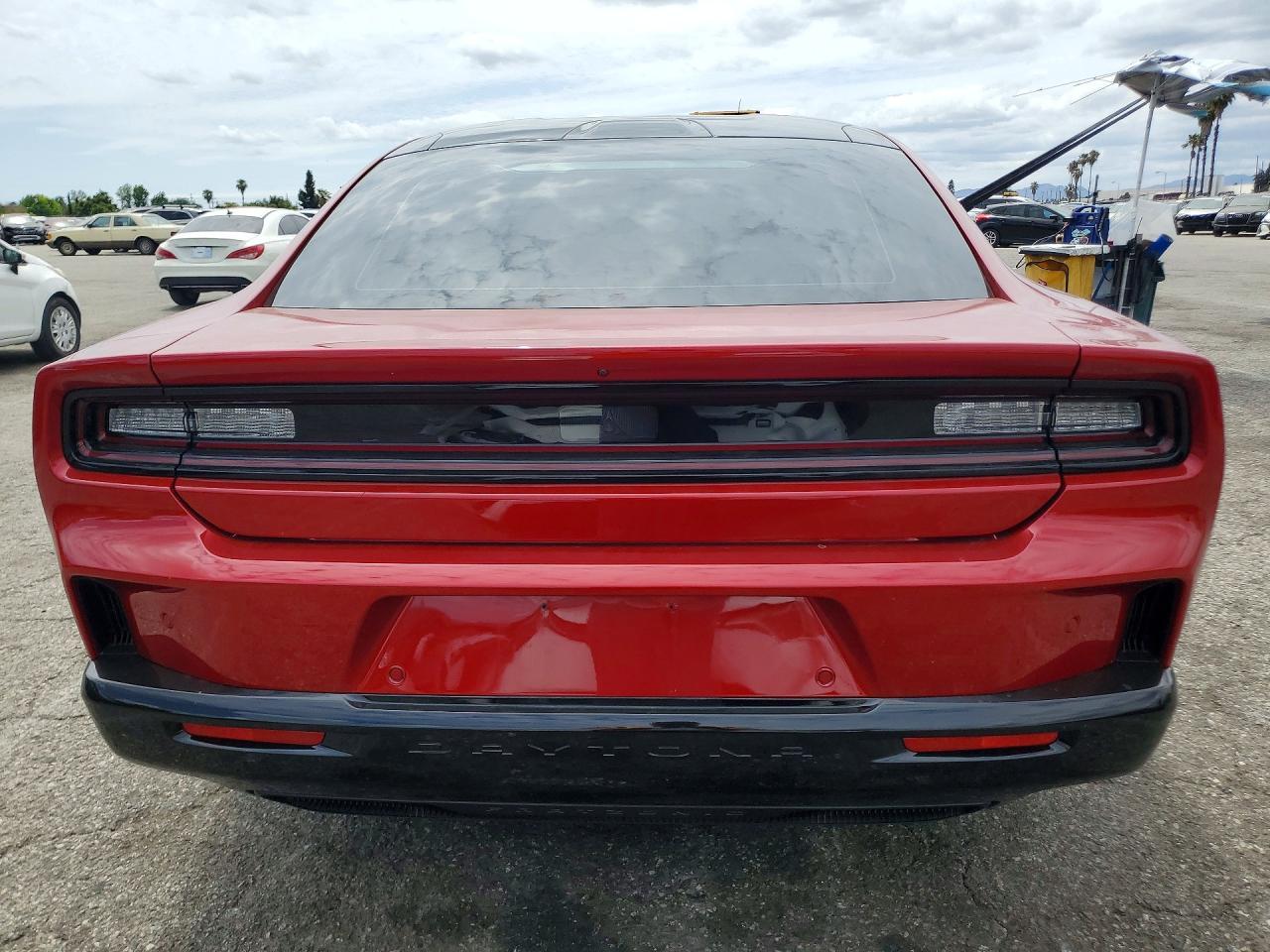 2025 Dodge Charger Daytona R - Image 6