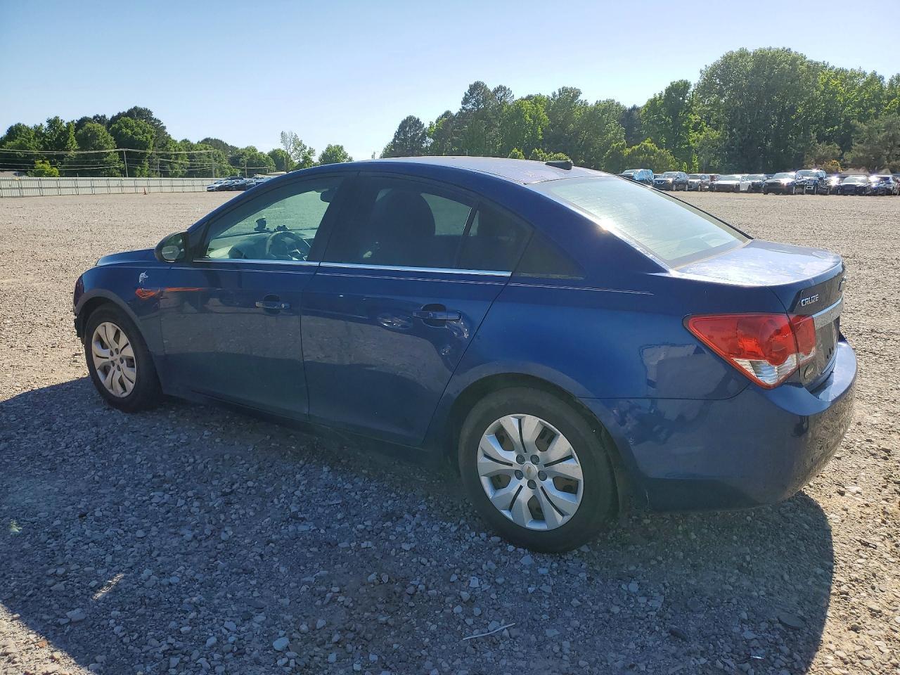2012 Chevrolet Cruze Ls - Image 2