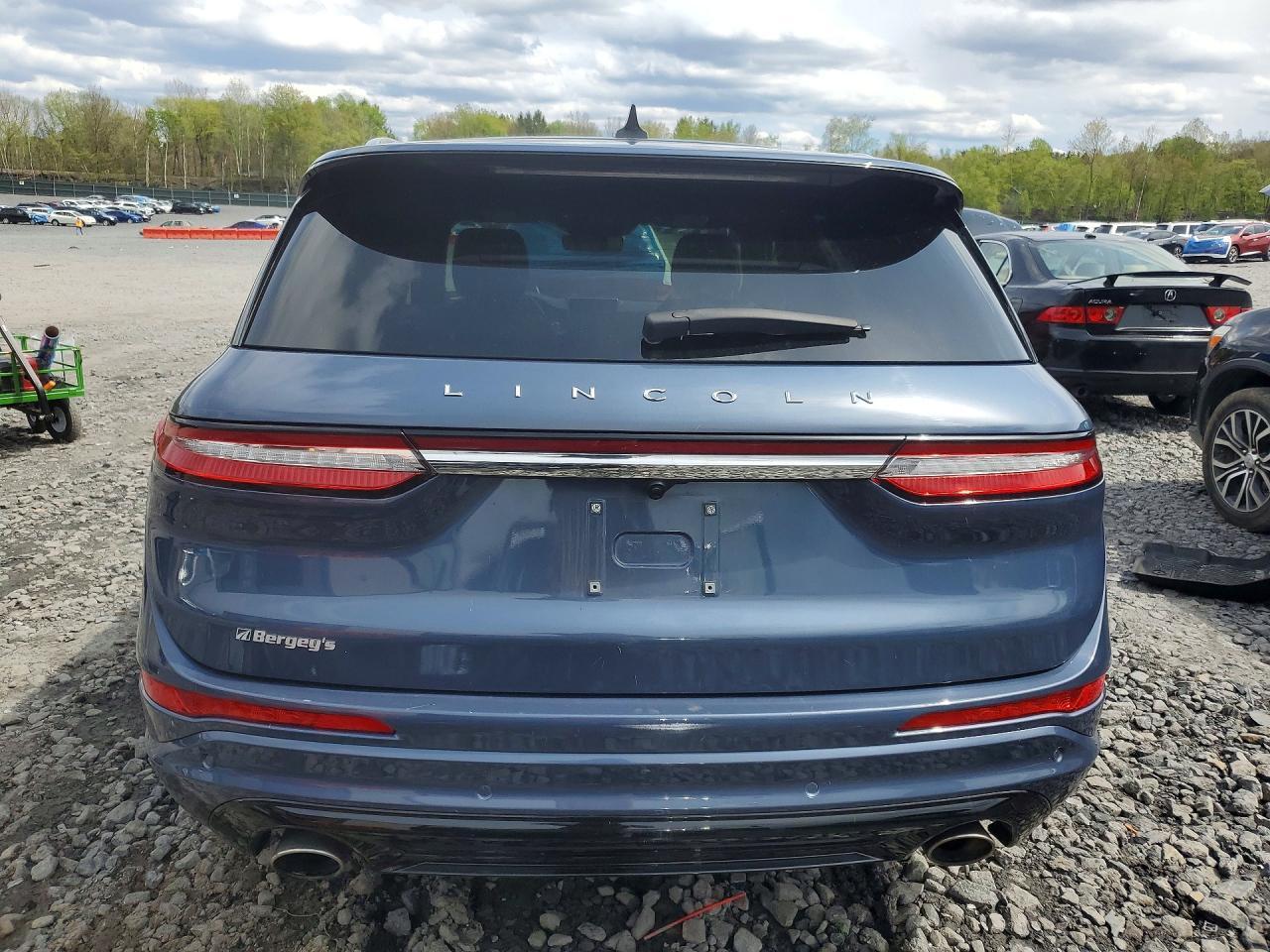 2022 Lincoln Corsair Grand Touring - Image 6