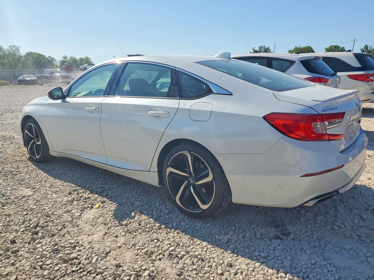 2020 Honda Accord Sport - Фото 2