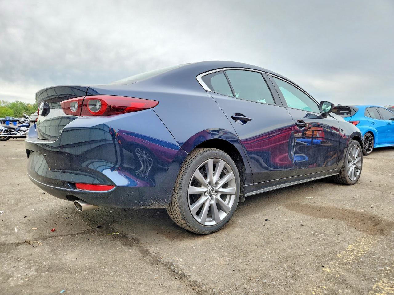 2025 Mazda 3 Preferred - Image 3