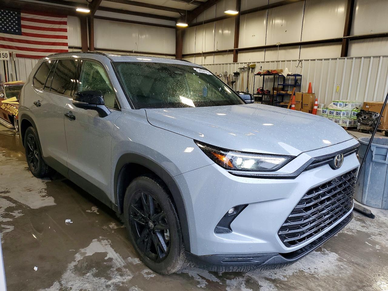 2025 Toyota Grand Highlander Hybrid Nightshade - Фото 4