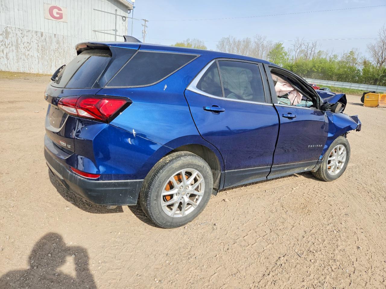 2022 Chevrolet Equinox Lt - Image 3