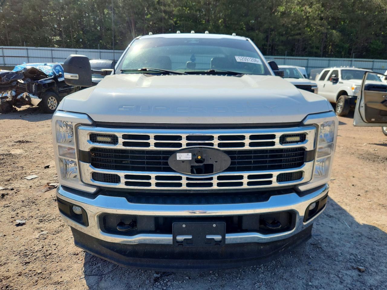 2023 Ford F350 Super Duty - Image 5