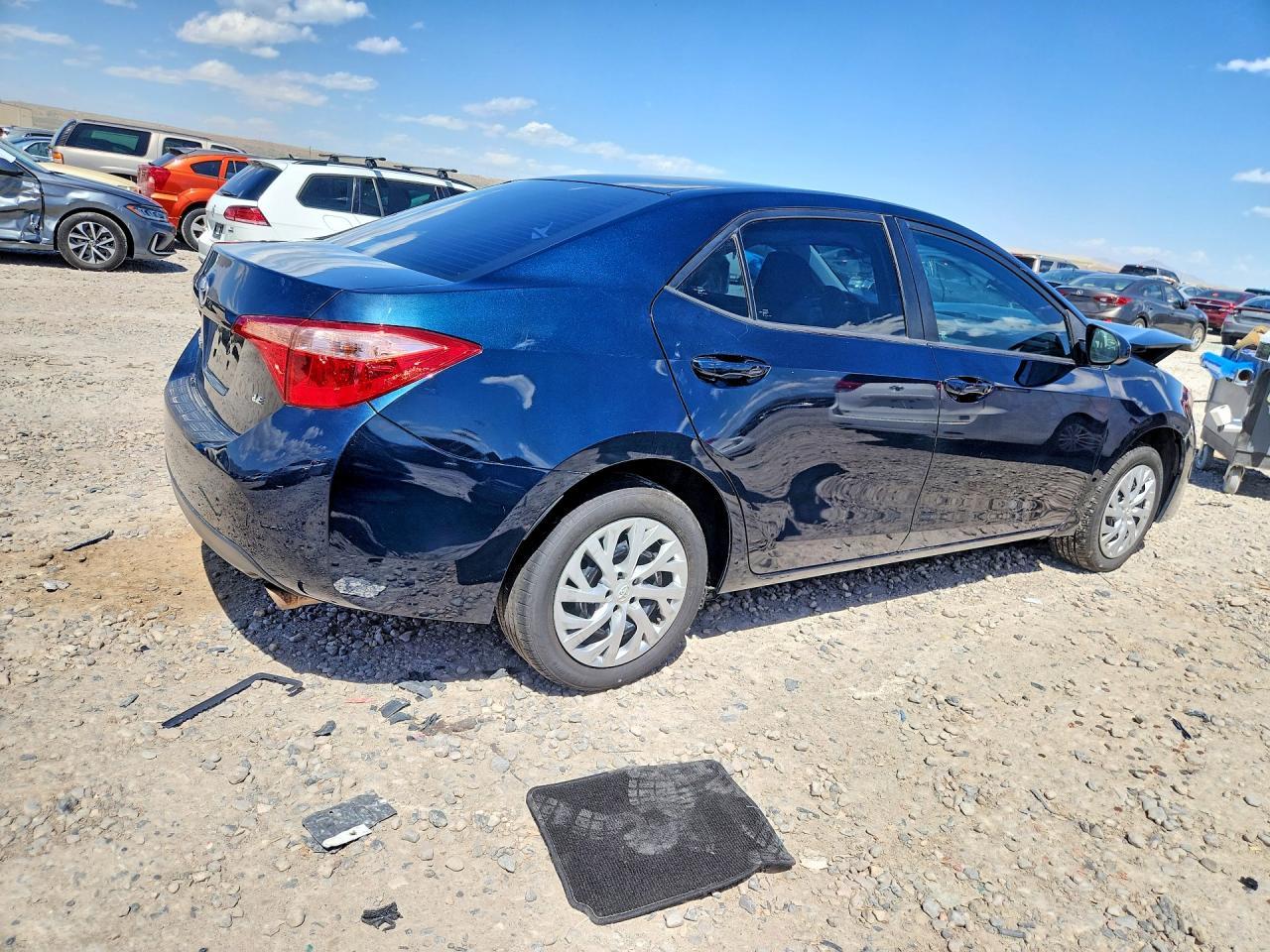 2017 Toyota Corolla Le - Фото 3
