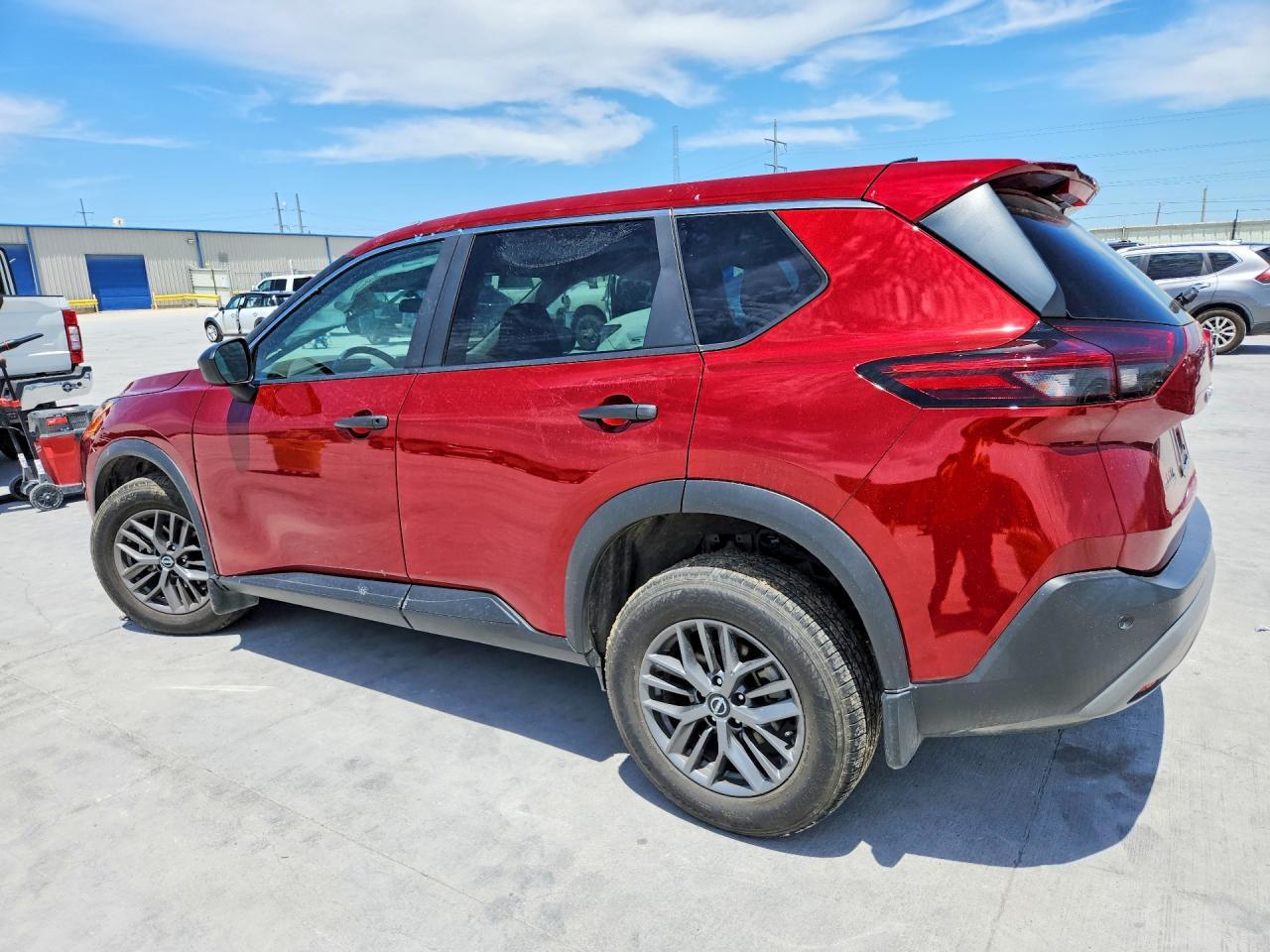 2023 Nissan Rogue S - Image 2