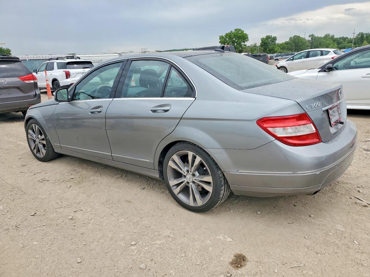 2008 Mercedes-Benz C 300 4Matic - Image 2