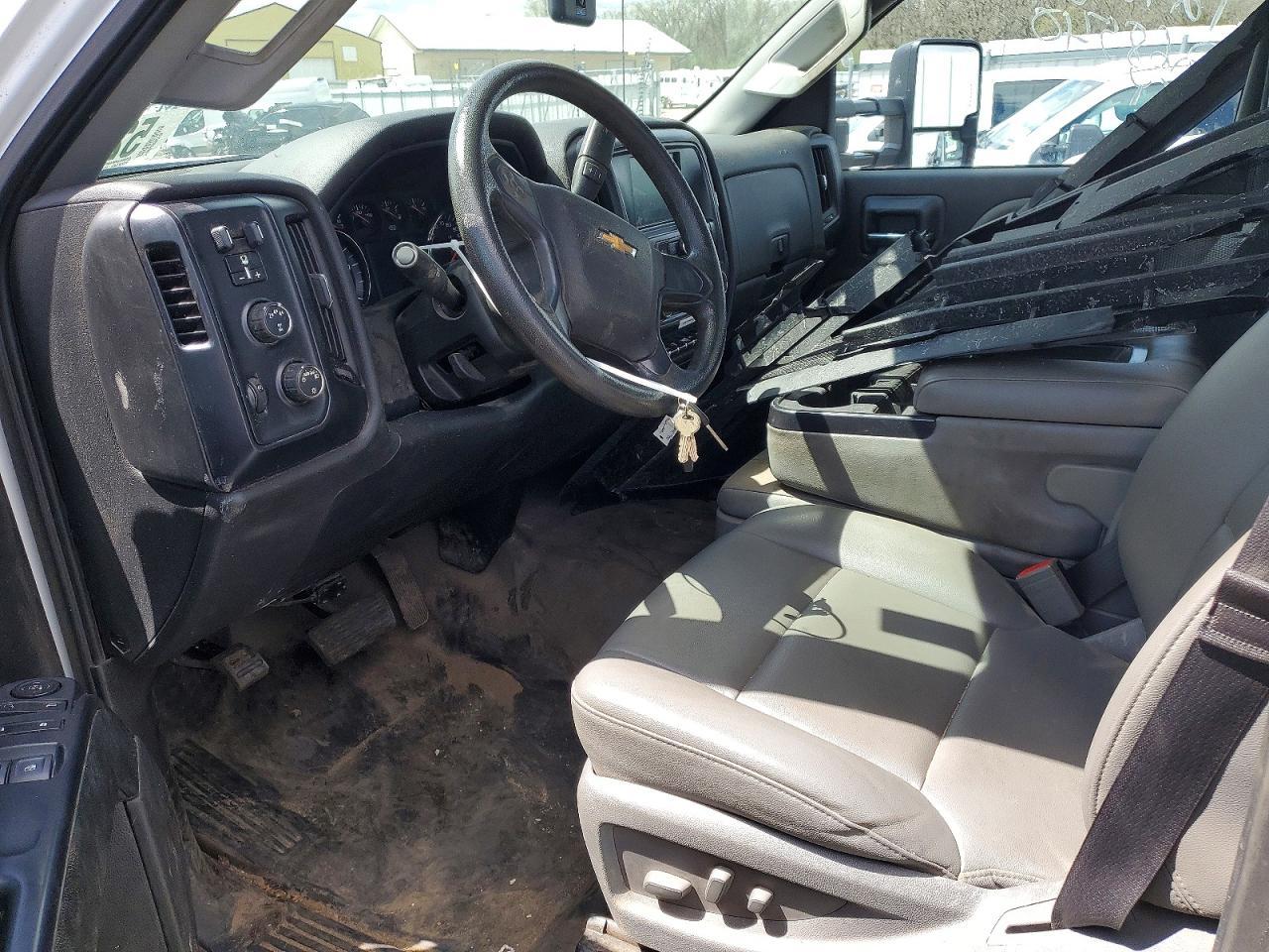 2023 Chevrolet Silverado - Фото 7