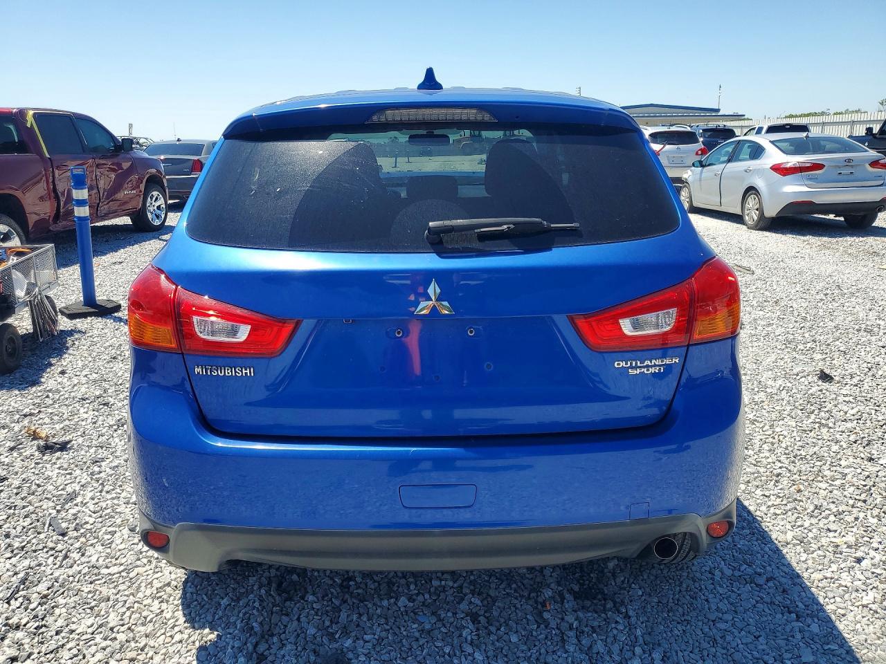 2017 Mitsubishi Outlander Sport - Фото 6