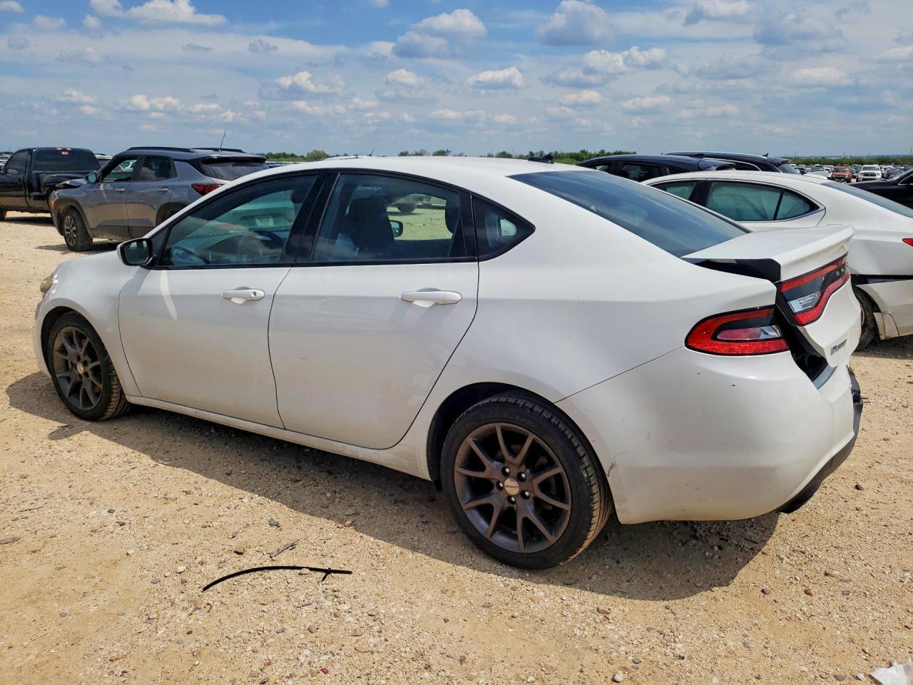 2015 Dodge Dart Sxt - Фото 2
