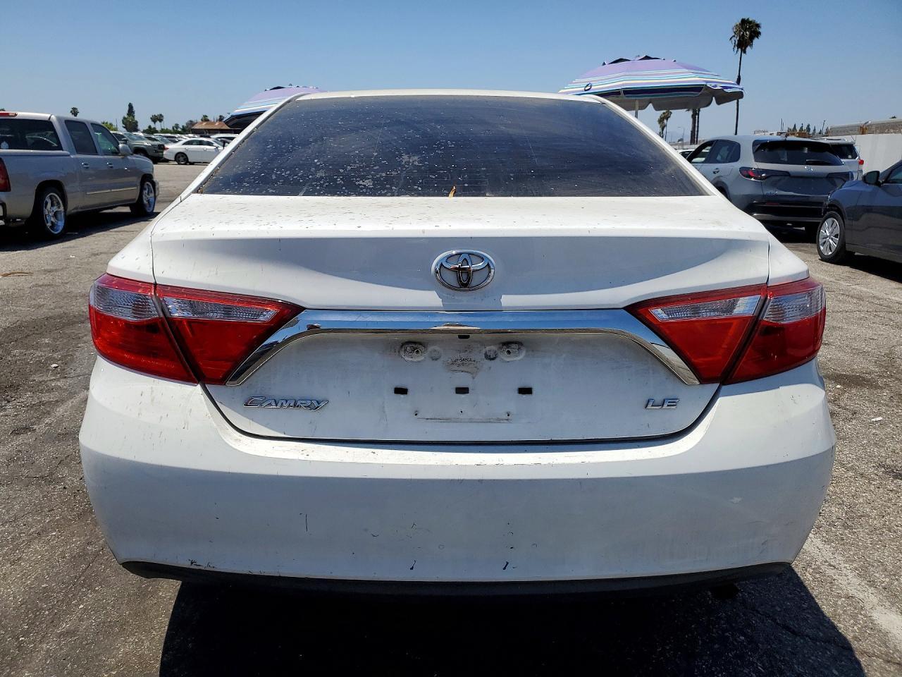2015 Toyota Camry Le - Image 6