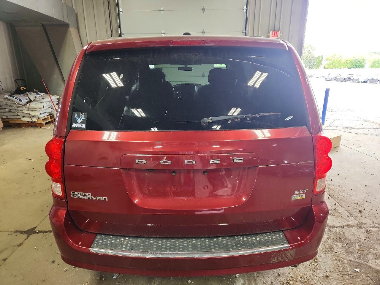 2015 Dodge Grand Caravan Sxt - Image 6