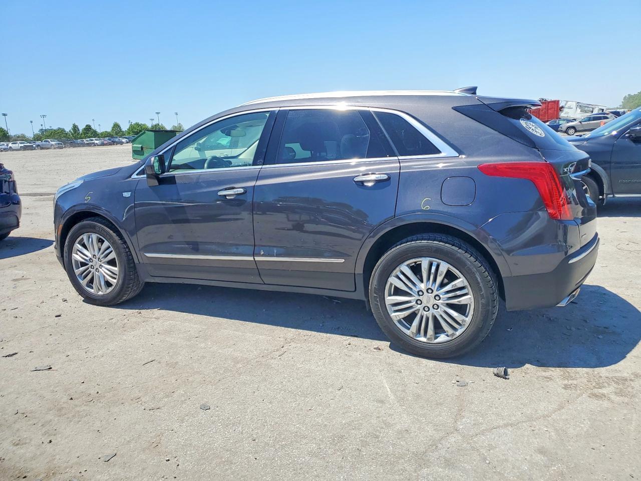 2019 Cadillac Xt5 Premium Luxury - Фото 2