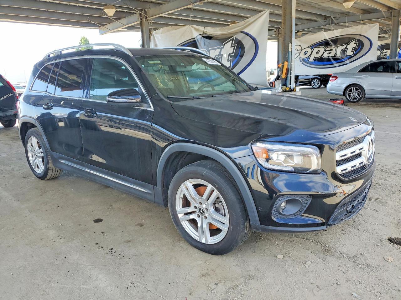 2022 Mercedes-Benz Glb 250 - Image 4