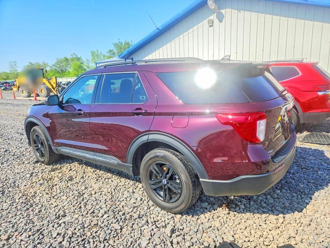 2023 Ford Explorer Xlt - Фото 2