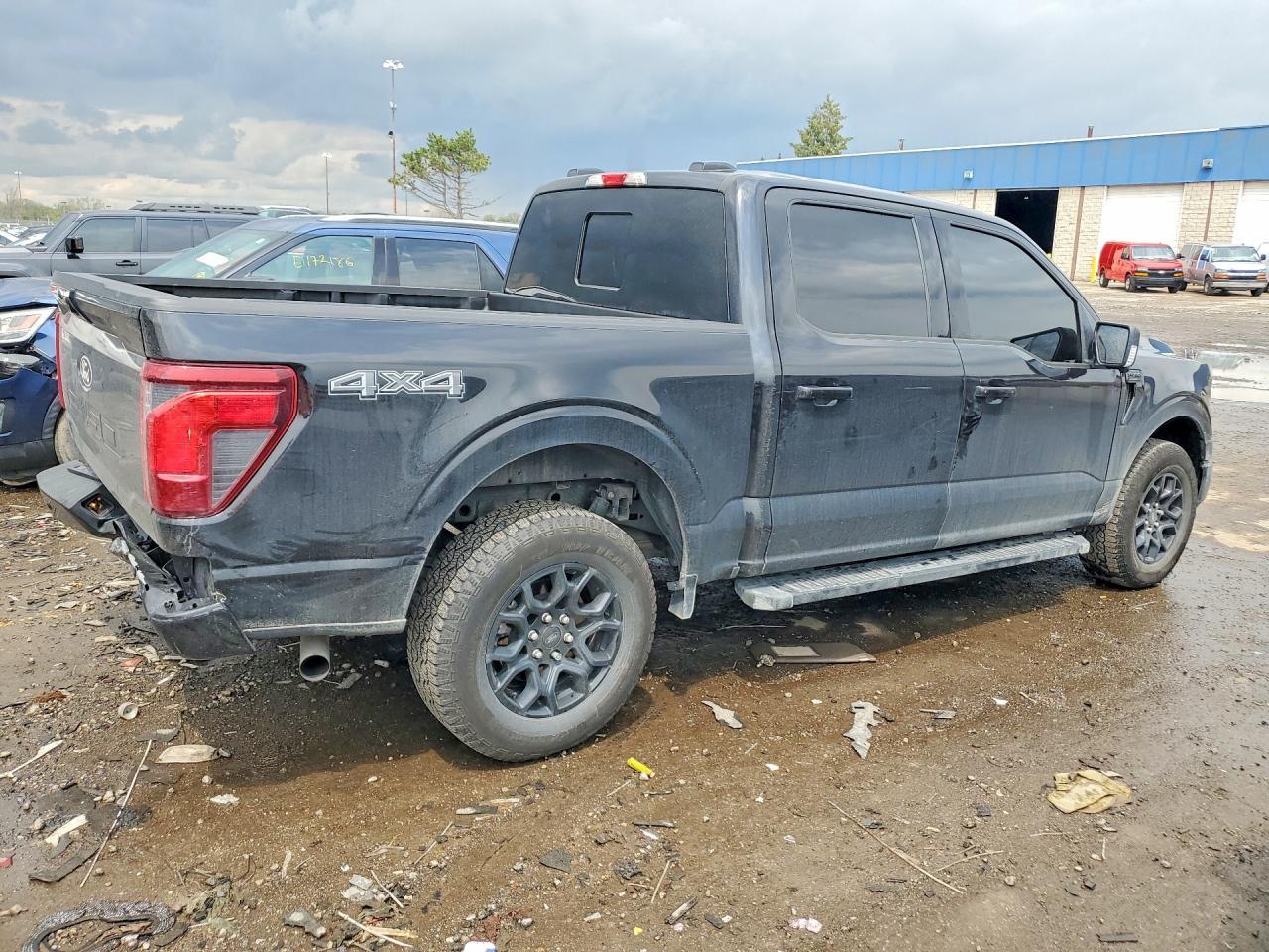 2025 Ford F150 Xlt - Фото 3
