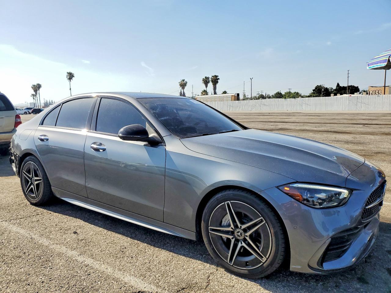 2024 Mercedes-Benz C 300 4Matic - Image 4