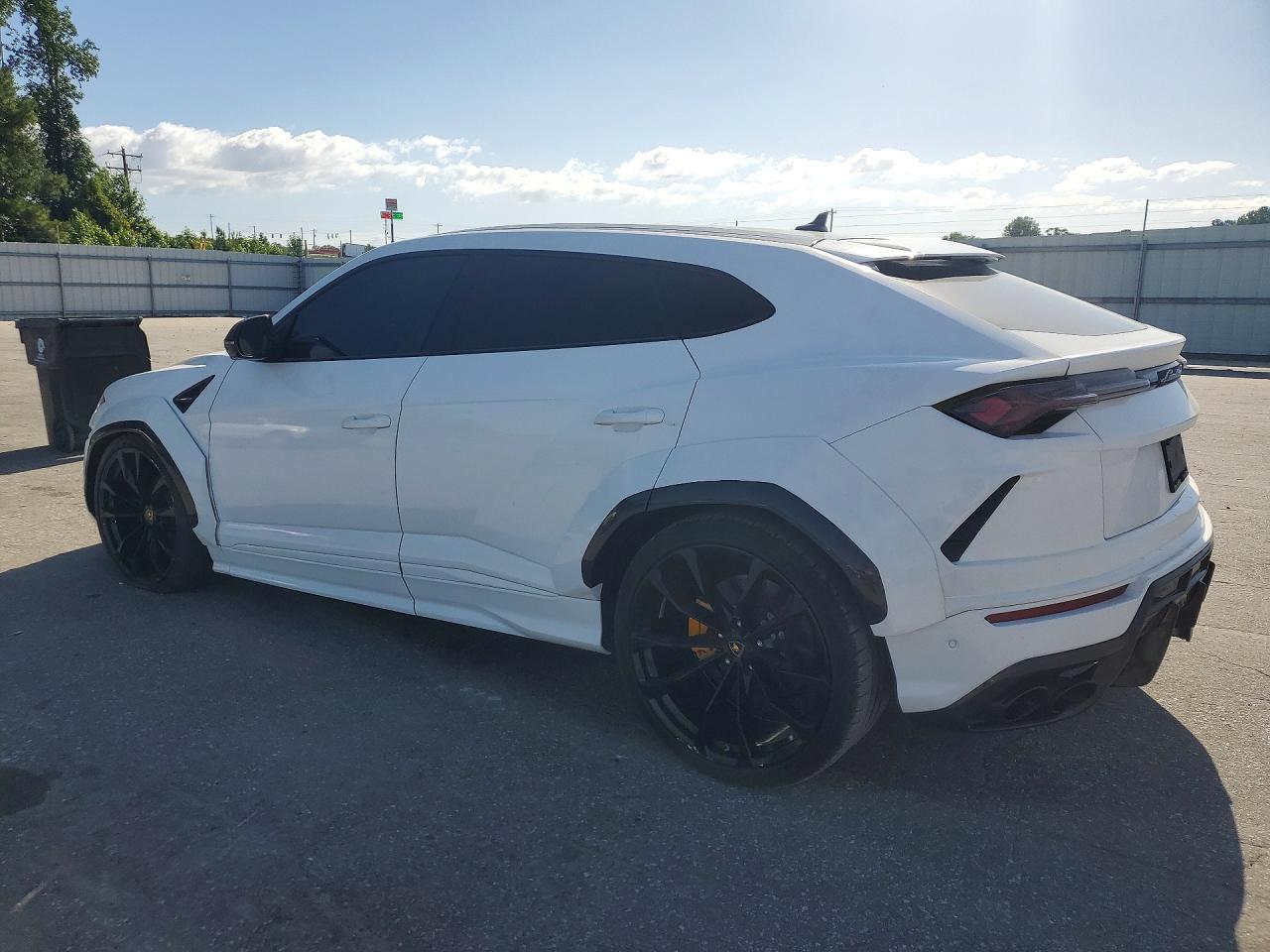 2019 Lamborghini Urus - Фото 2
