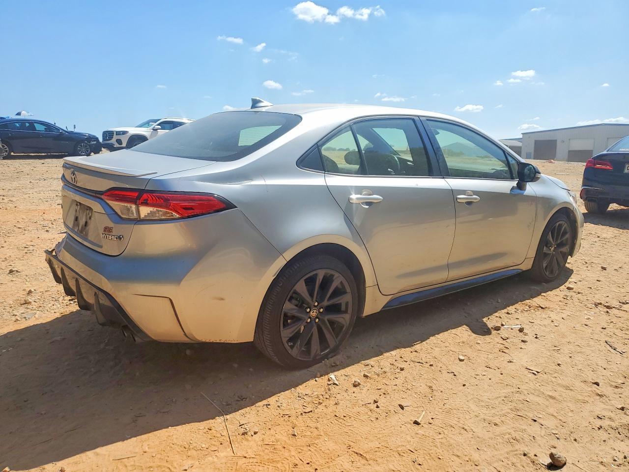 2024 Toyota Corolla Hybrid Se - Фото 3