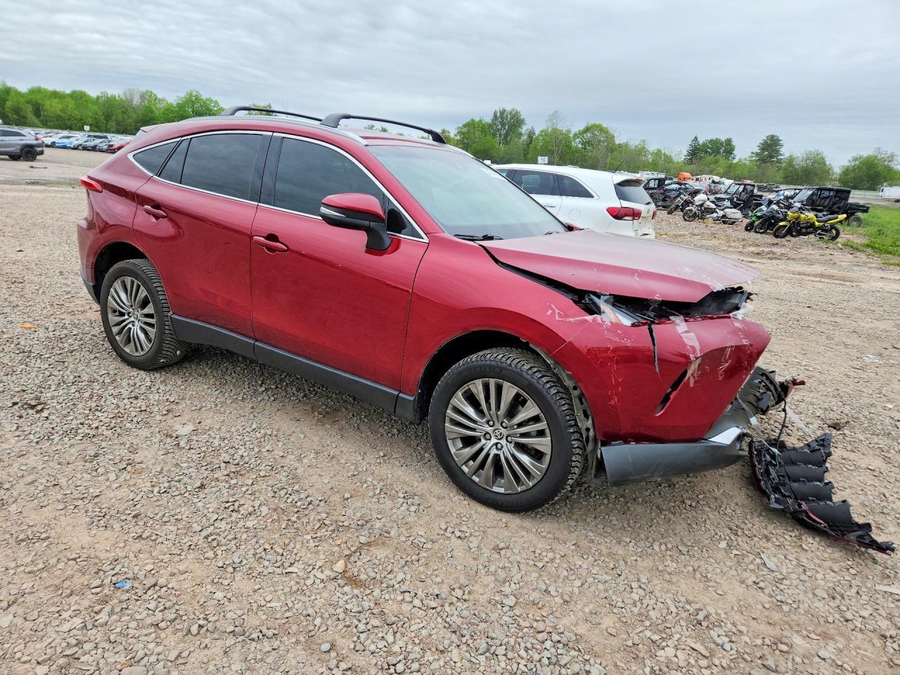 2022 Toyota Venza Xle - Image 4