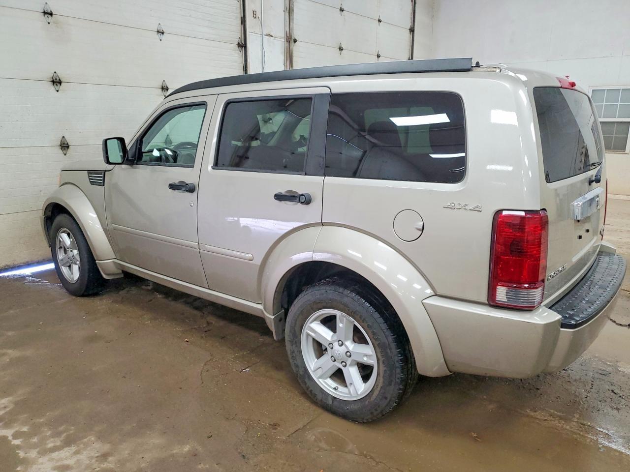 2010 Dodge Nitro Sxt - Фото 2