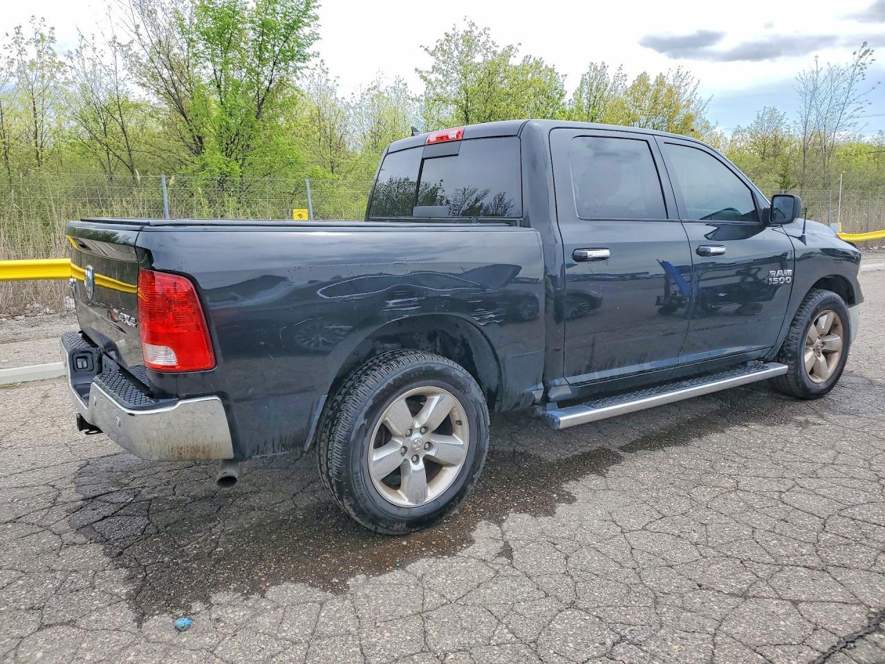 2017 Ram 1500 Slt - Image 3