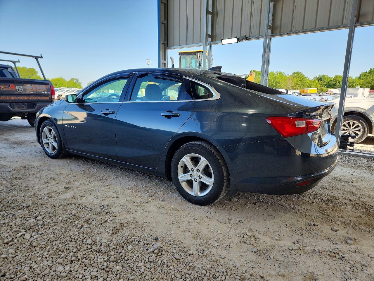2019 Chevrolet Malibu Ls - Фото 2