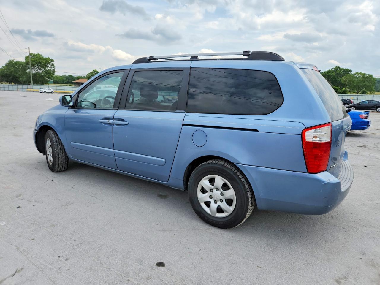 2008 Kia Sedona Ex - Image 2