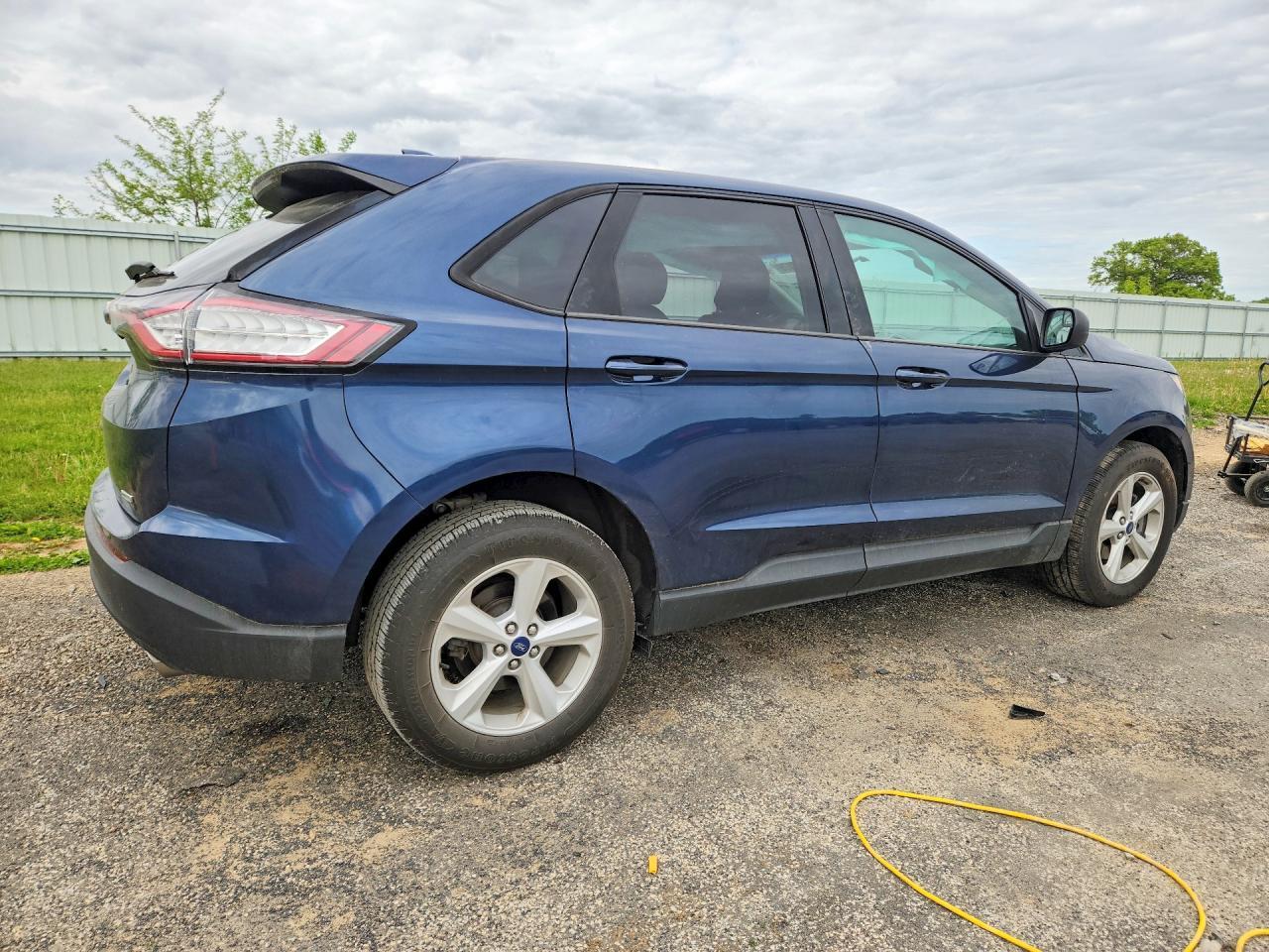 2017 Ford Edge Se - Image 3