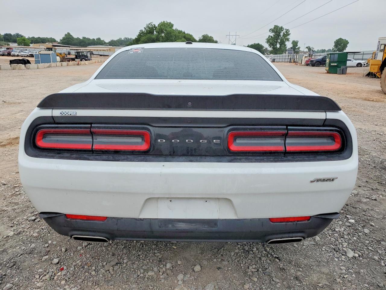 2023 Dodge Challenger Sxt - Фото 6