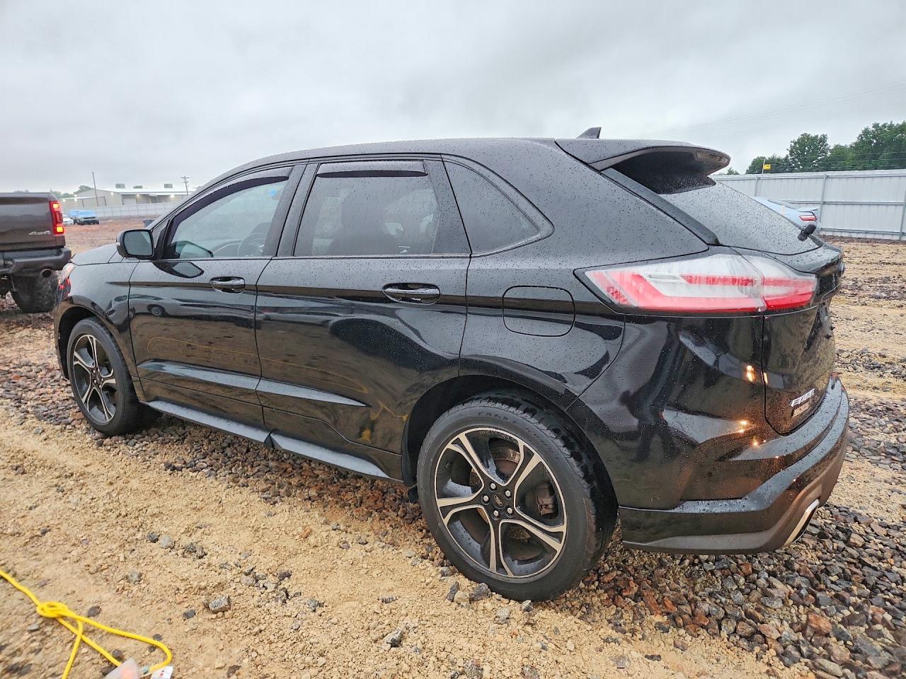 2019 Ford Edge St - Фото 2