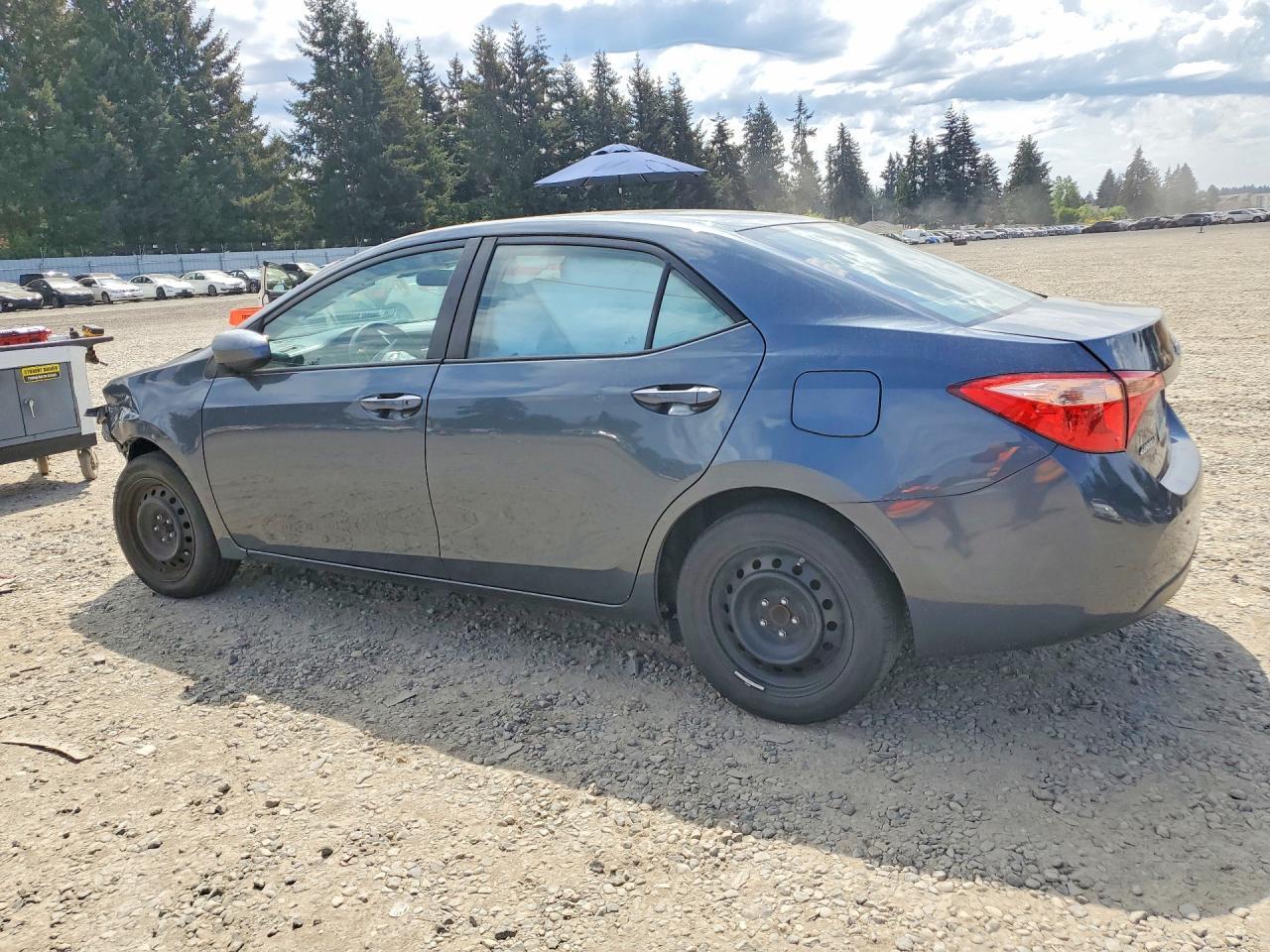 2017 Toyota Corolla Le - Фото 2