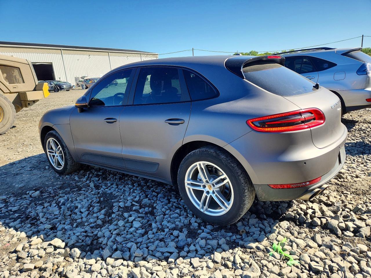 2015 Porsche Macan S - Image 2