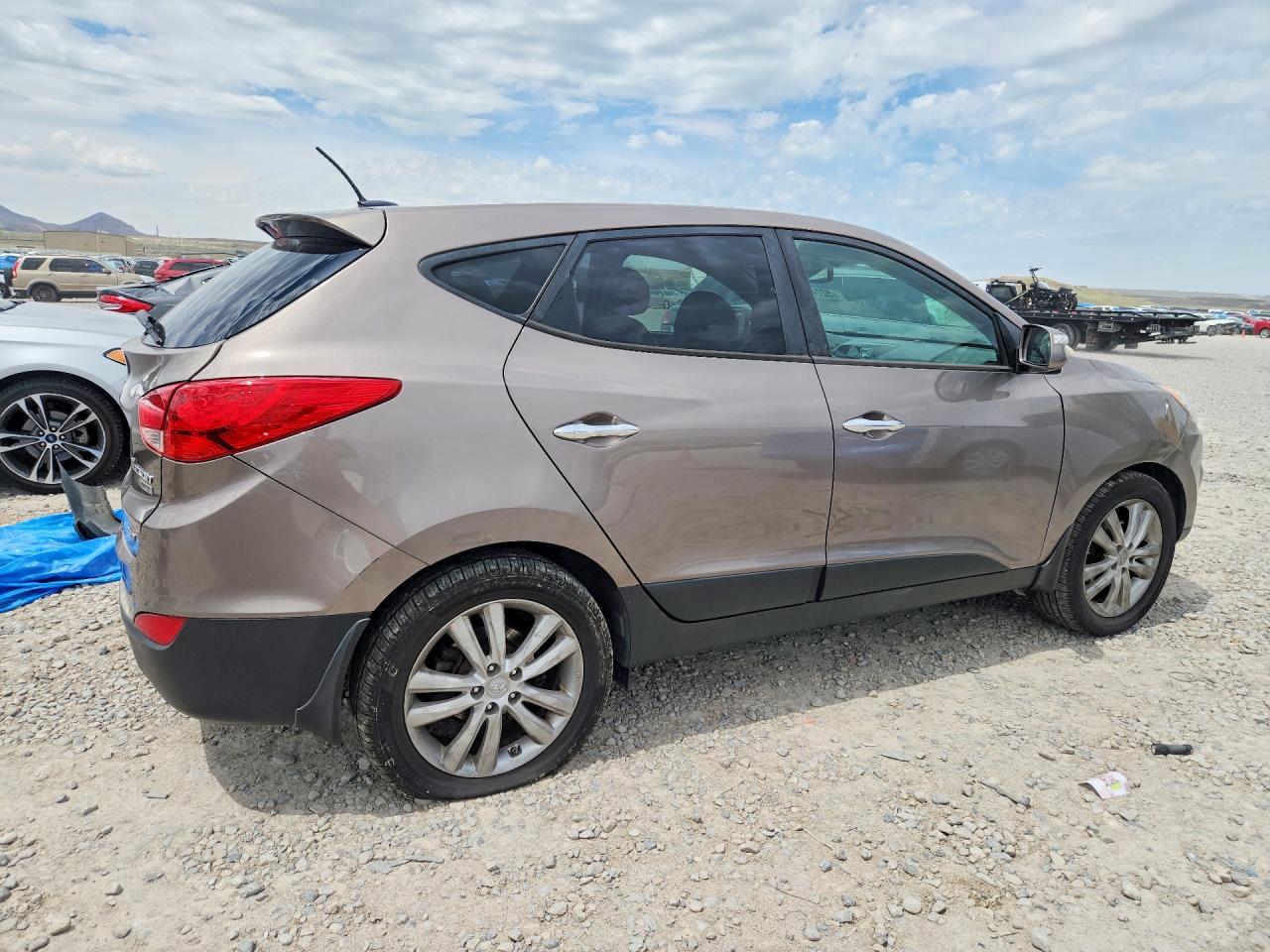 2011 Hyundai Tucson Limited - Image 3