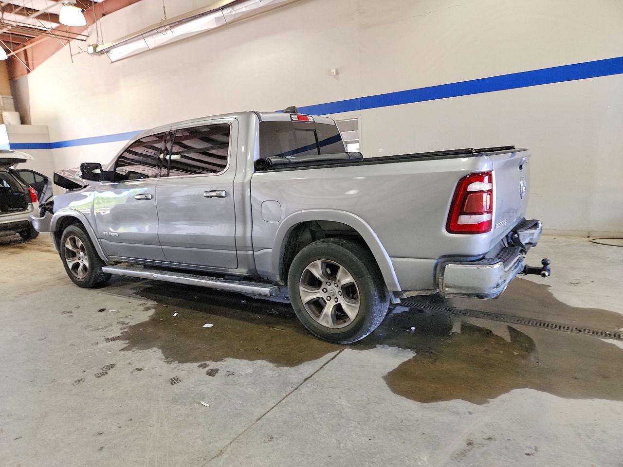 2019 Ram 1500 Laramie - Фото 2
