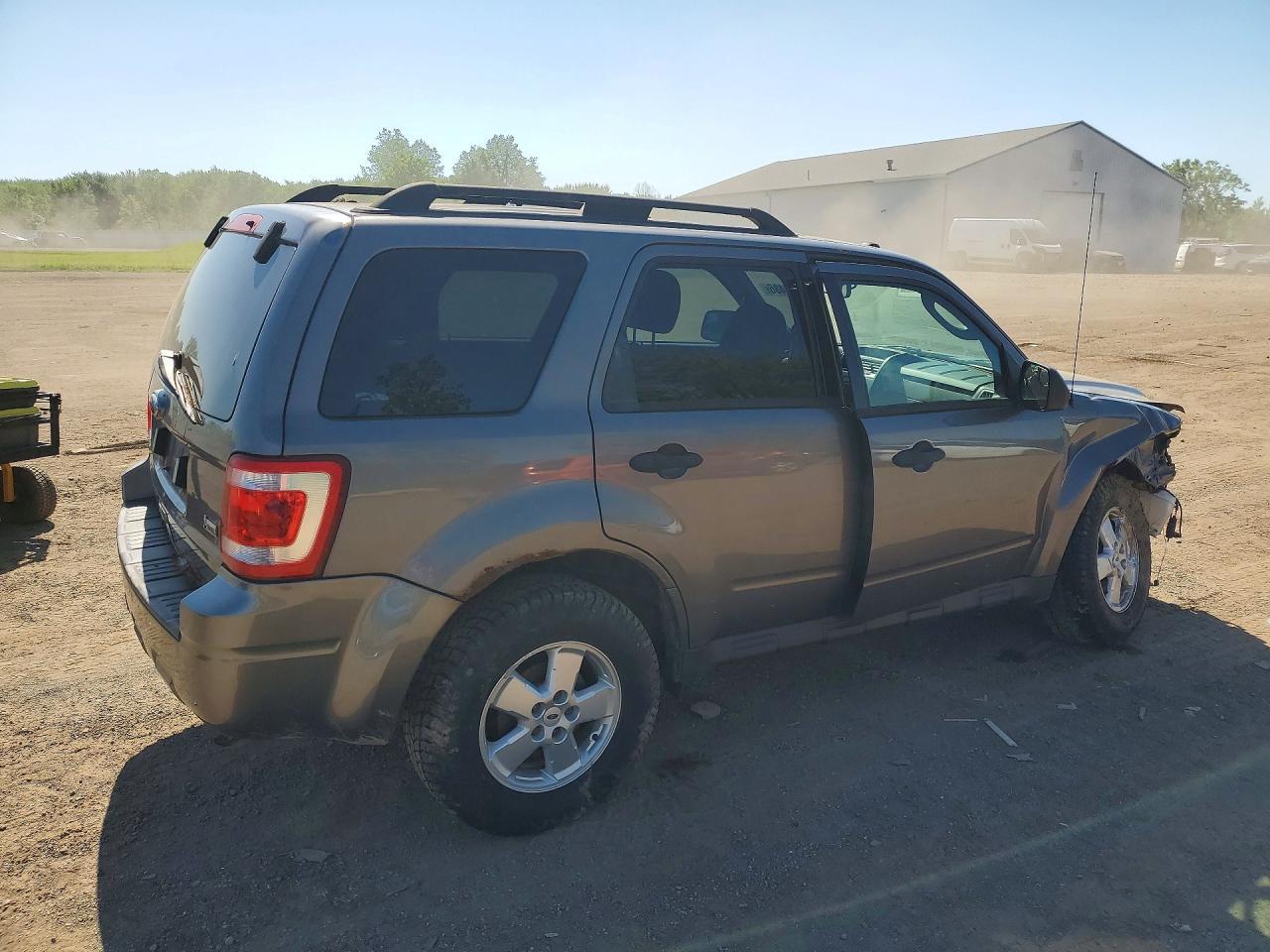 2012 Ford Escape Xlt - Image 3