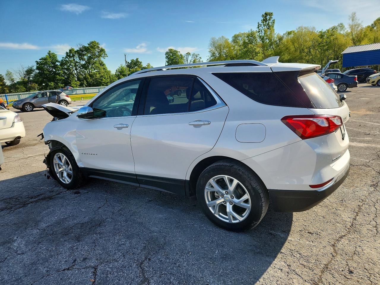 2021 Chevrolet Equinox Premier - Image 2