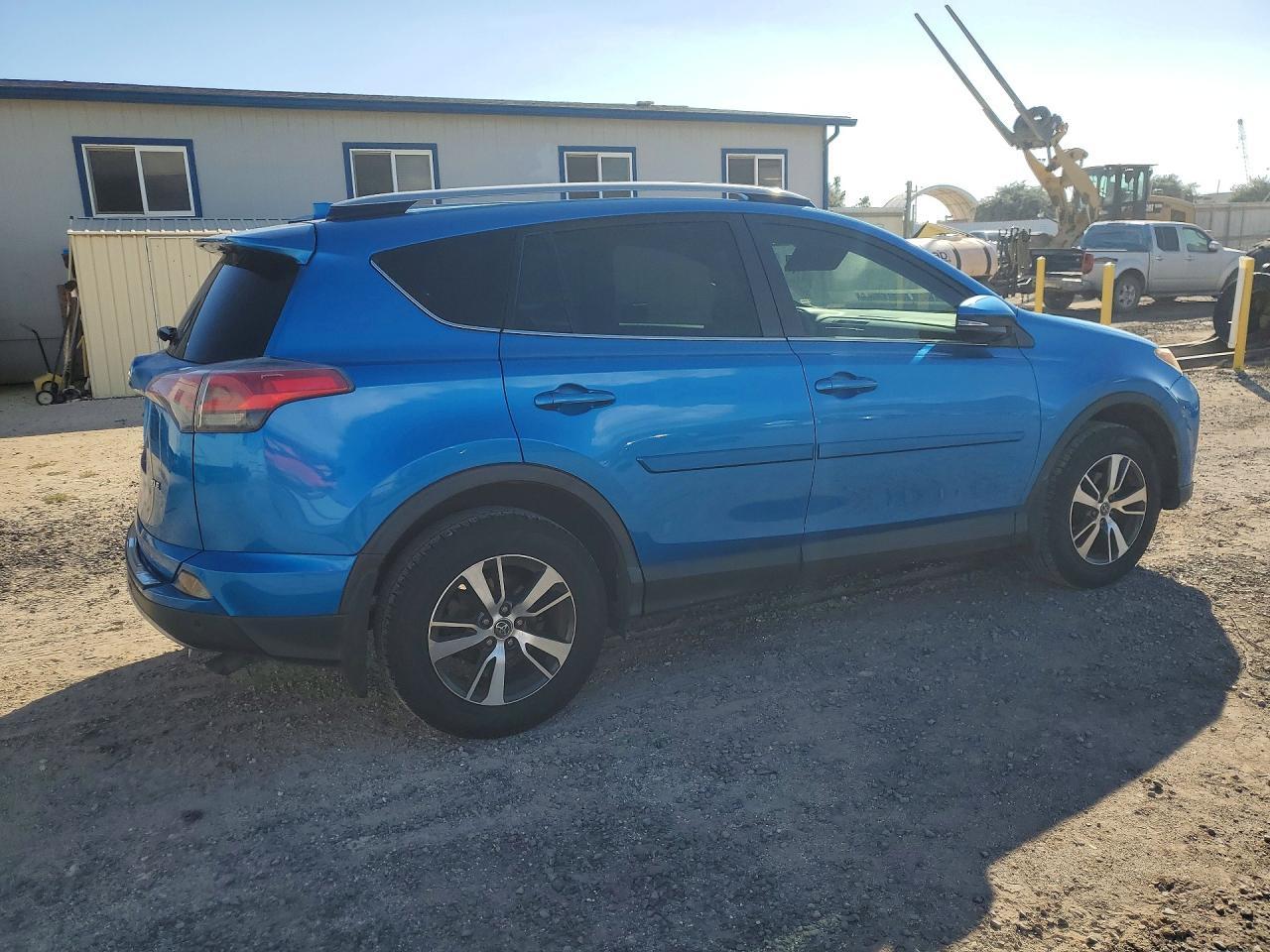 2017 Toyota Rav4 Xle - Фото 3