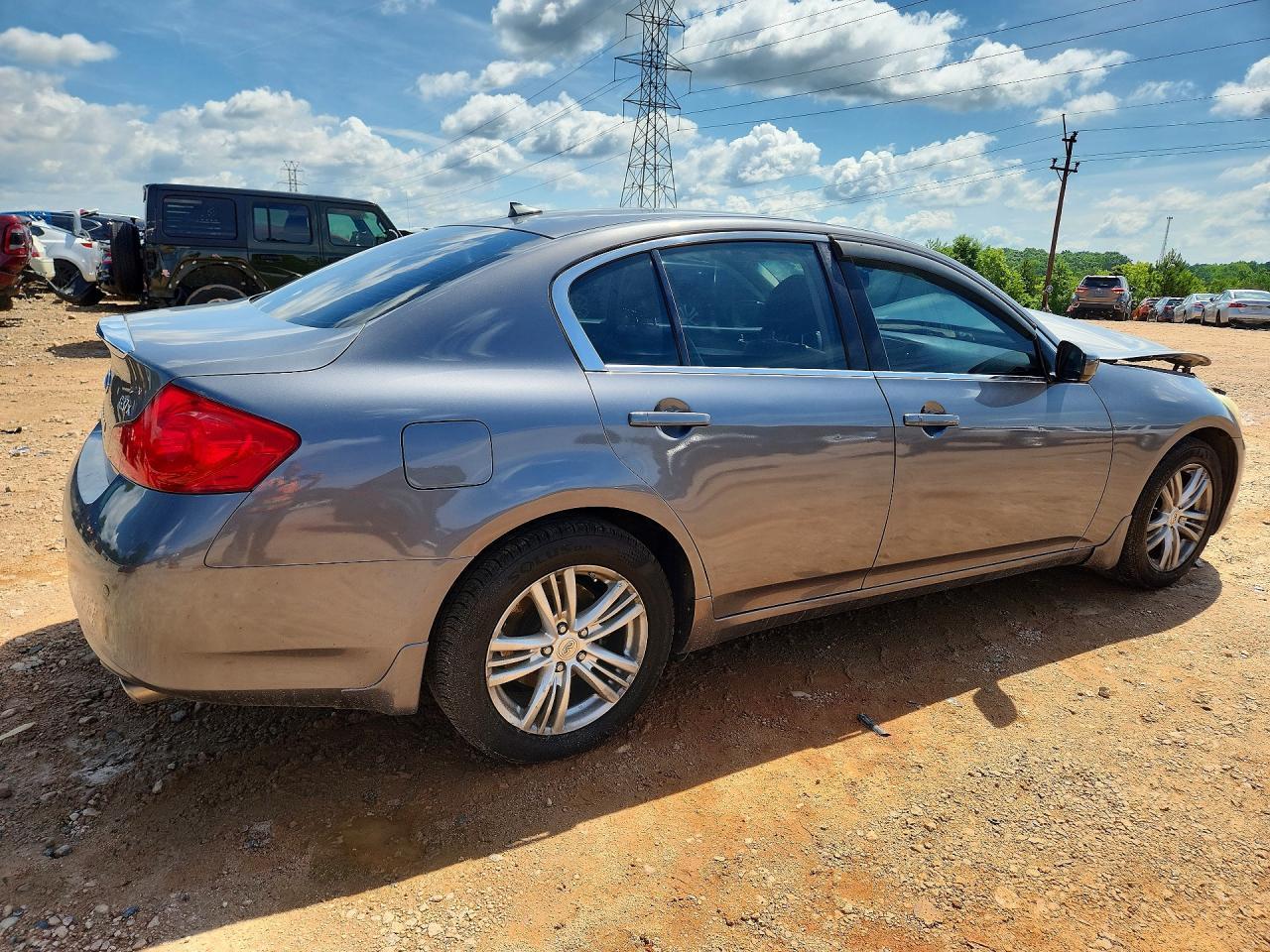 2013 Infiniti G37 Sedan X - Image 3