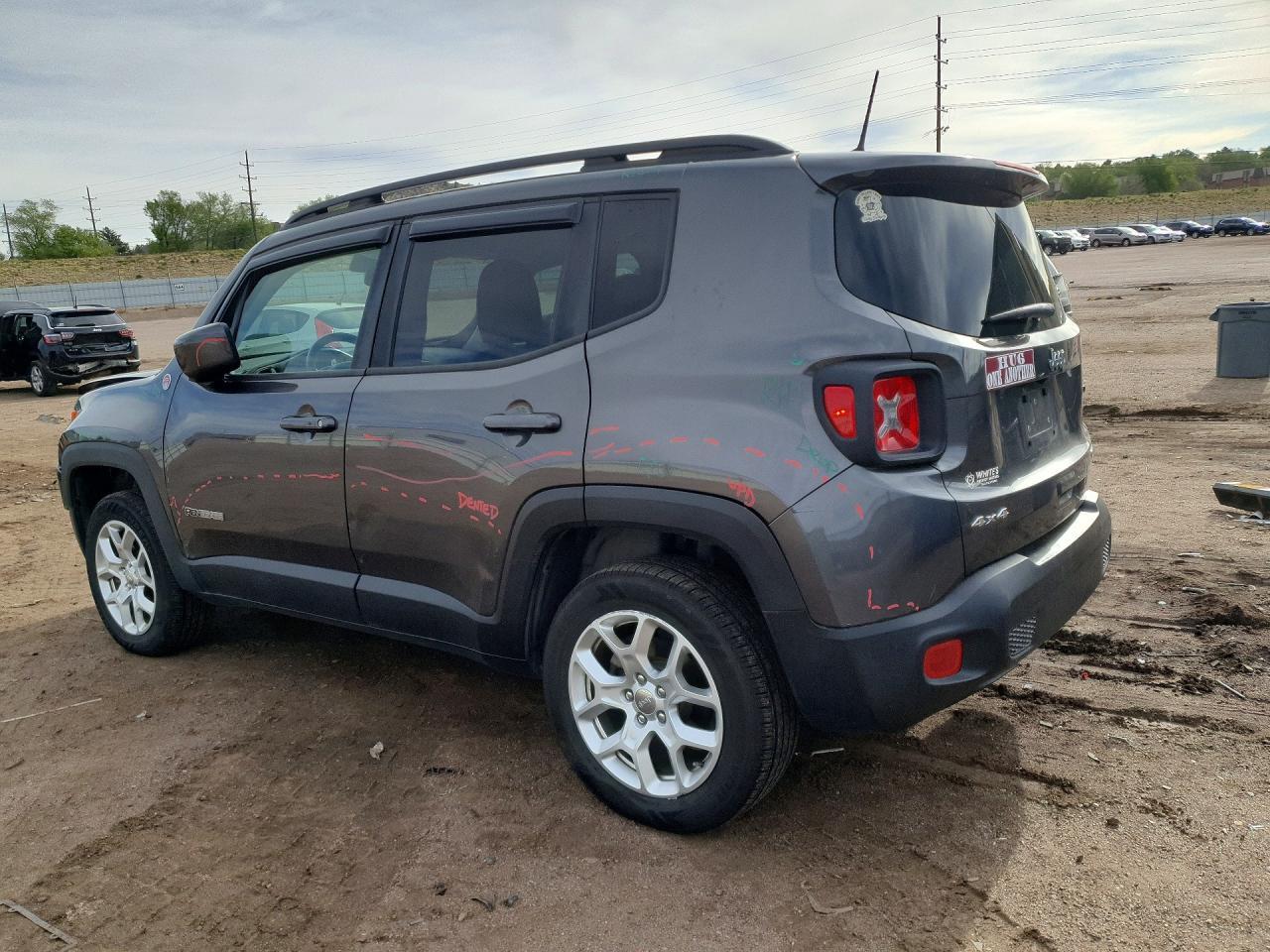 2018 Jeep Renegade Latitude - Image 2