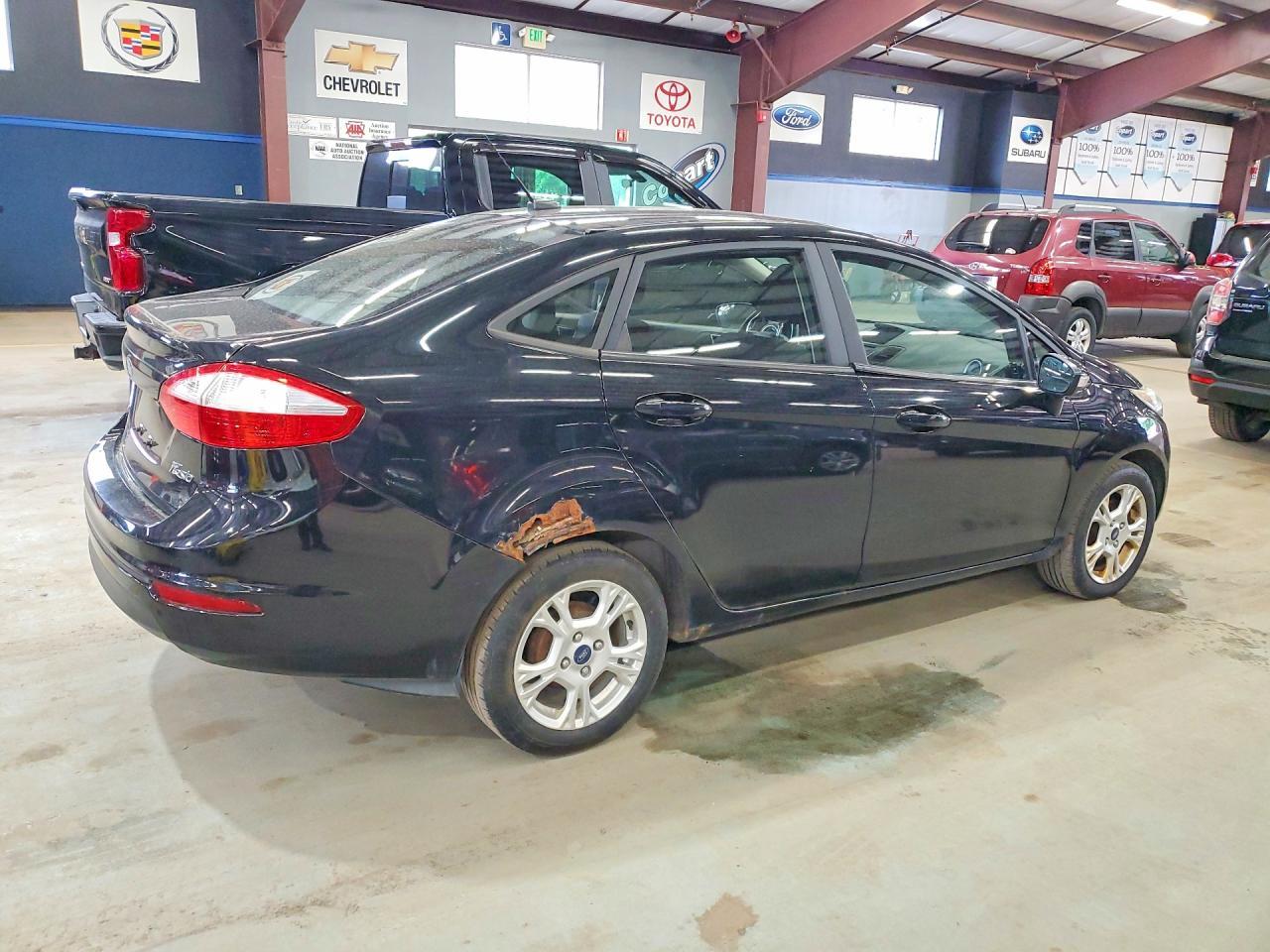 2016 Ford Fiesta Se - Фото 3