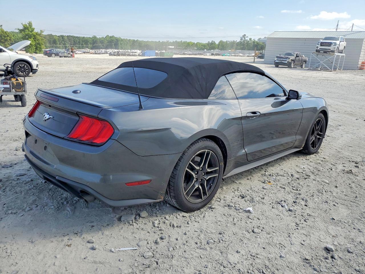 2020 Ford Mustang - Image 3