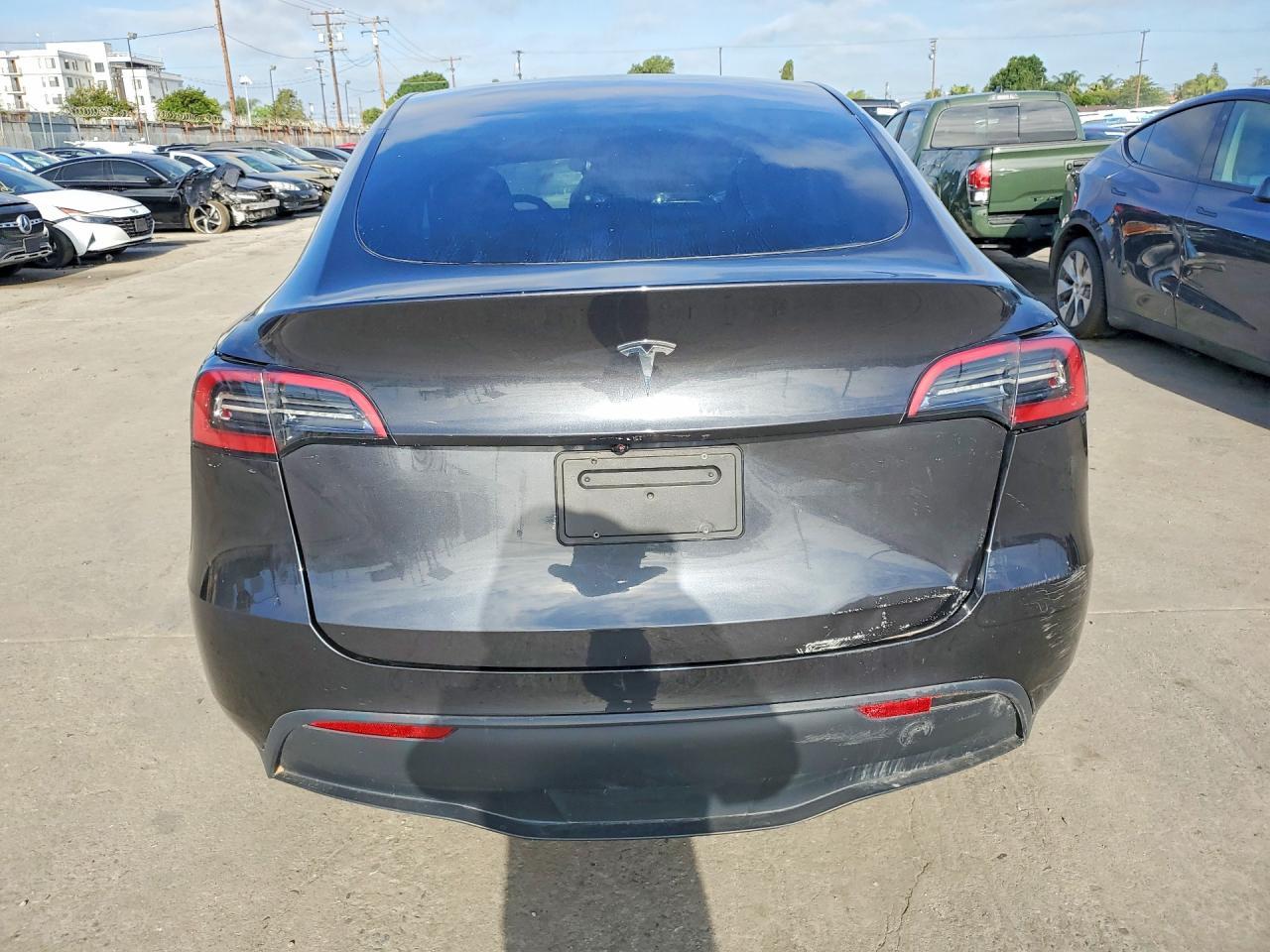 2024 Tesla Model Y - Фото 6