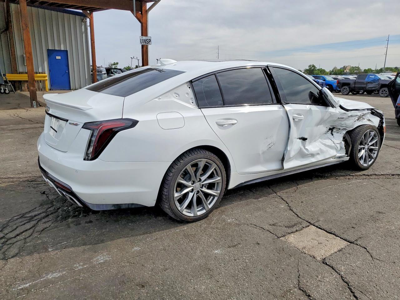 2024 Cadillac Ct5-V - Image 3