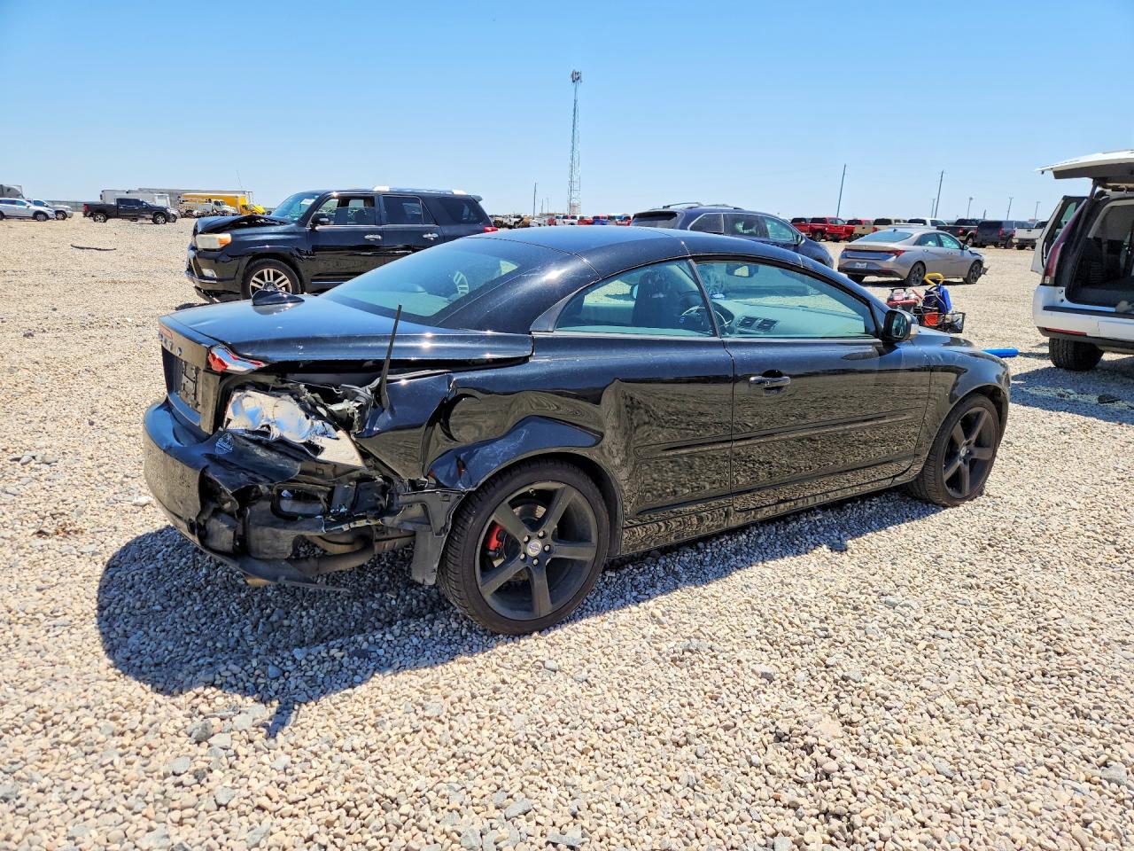 2010 Volvo C70 - Image 3