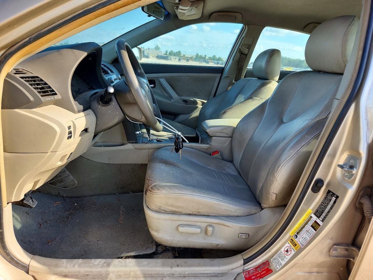 2011 Toyota Camry Le - Фото 7