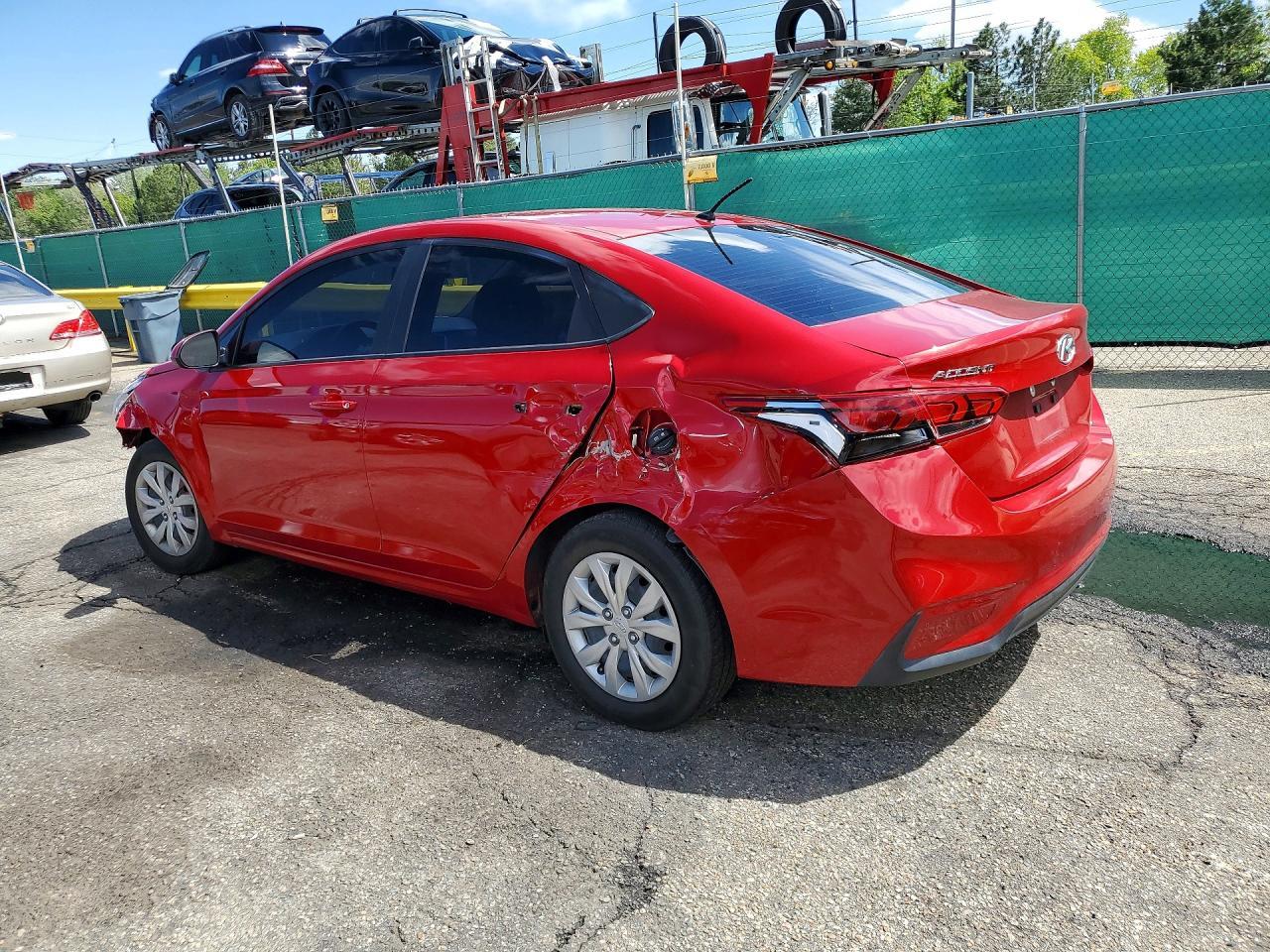 2022 Hyundai Accent Limited W/Int - Фото 2