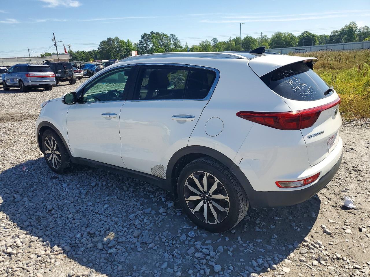 2017 Kia Sportage Ex - Image 2