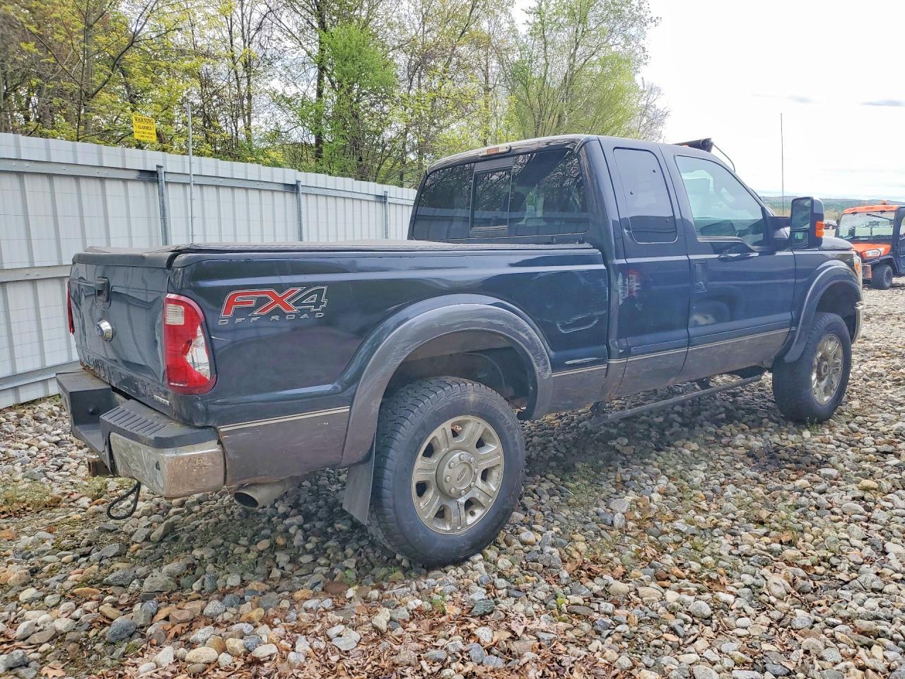 2015 Ford F350 Super Duty - Фото 3